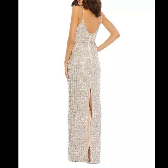 MAC DUGGAL GEOMETRIC EMBELLISHED CRYSTAL DROP V-NECK GOWN SZ 2 $598 - Picture 2 of 9
